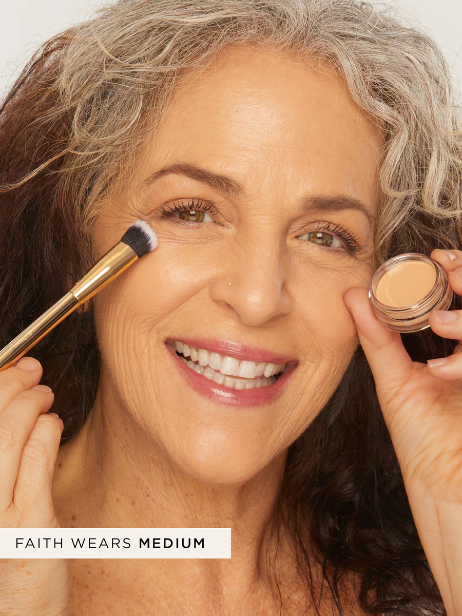 cream concealer brush coverage result